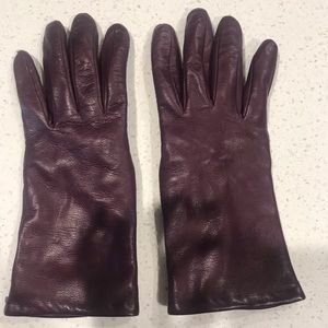 Bloomingdales Eggplant Leather Gloves Size 7